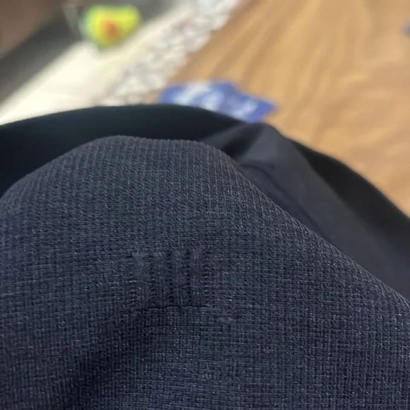 Lululemon In the Flow Crop - Picture 4 of 4